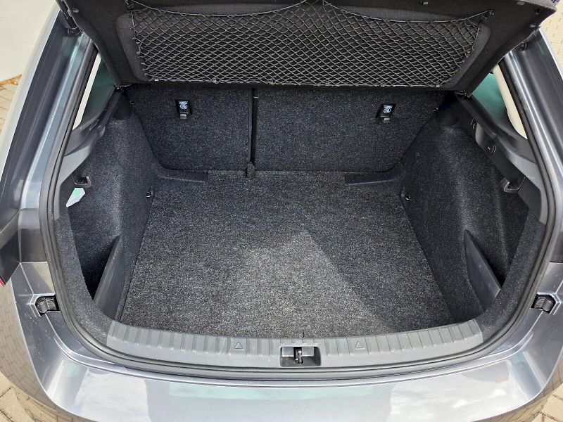 Škoda Scala (2025) 1,0TSI 85KW DSG TOP SELECTION - fotka 25 z 31