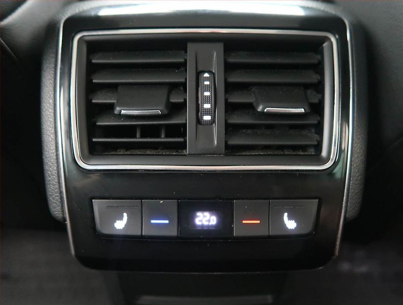 Škoda Superb (2019) Laurin&Klement 2.0 TDI, 4X4 - fotka 16 z 19