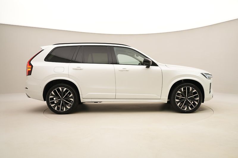 Volvo XC90 (2026) B5 AWD AUT DARK PLUS 7míst - fotka 13 z 70