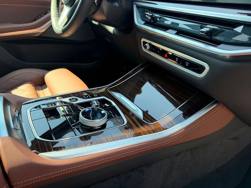 BMW X5 xDrive 30d - fotka 15 z 21