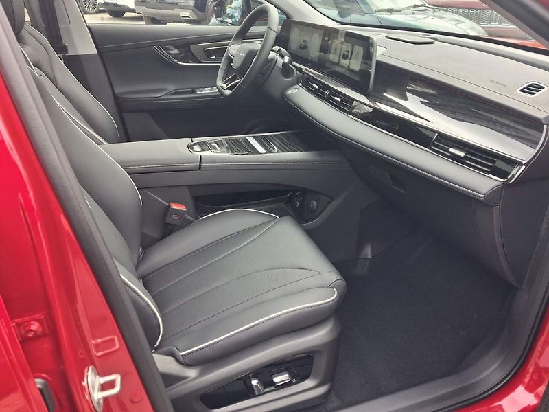 Omoda 5 (2026) Premium 1.5 tGDI HEV - fotka 9 z 30