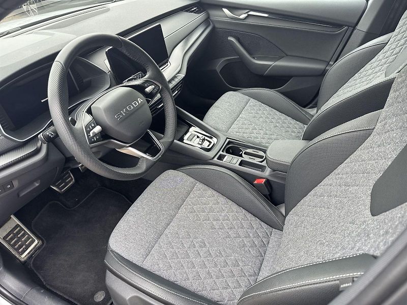 Škoda Octavia (2025) Combi 1.5 TSI DSG Sportline - fotka 7 z 35