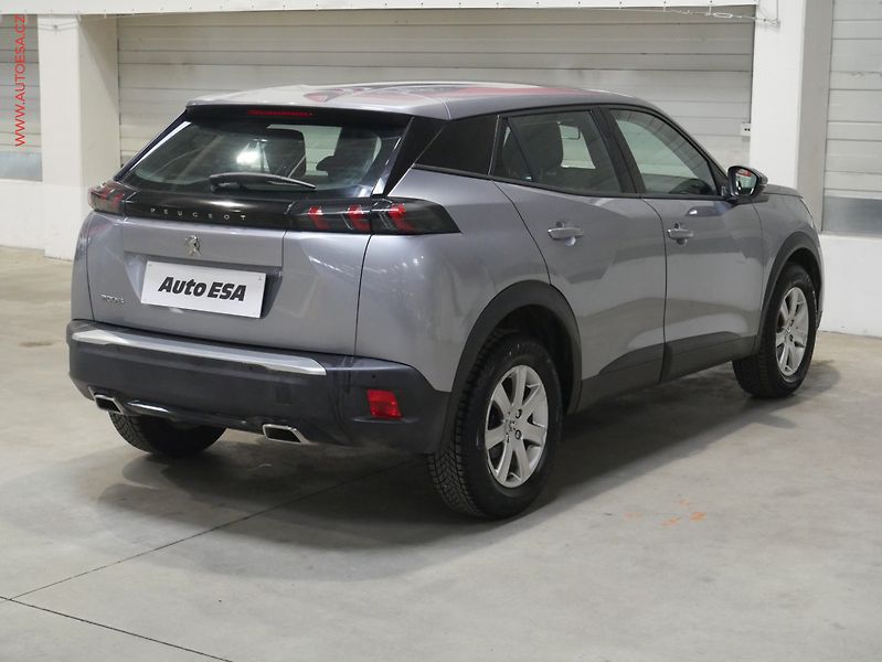 Peugeot 2008 (2020) 1.2PT, ČR, Active - fotka 4 z 17