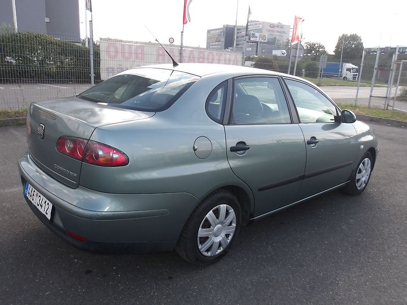 Seat Cordoba 1,2i ČR 2.MAJITEL ! - fotka 3 z 29