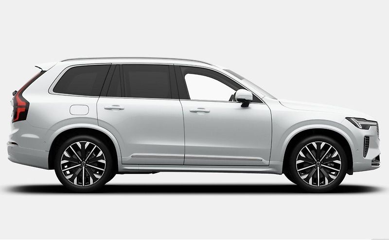Volvo XC90 (2026) B5 AWD ULTRA BRIGHT - fotka 6 z 17