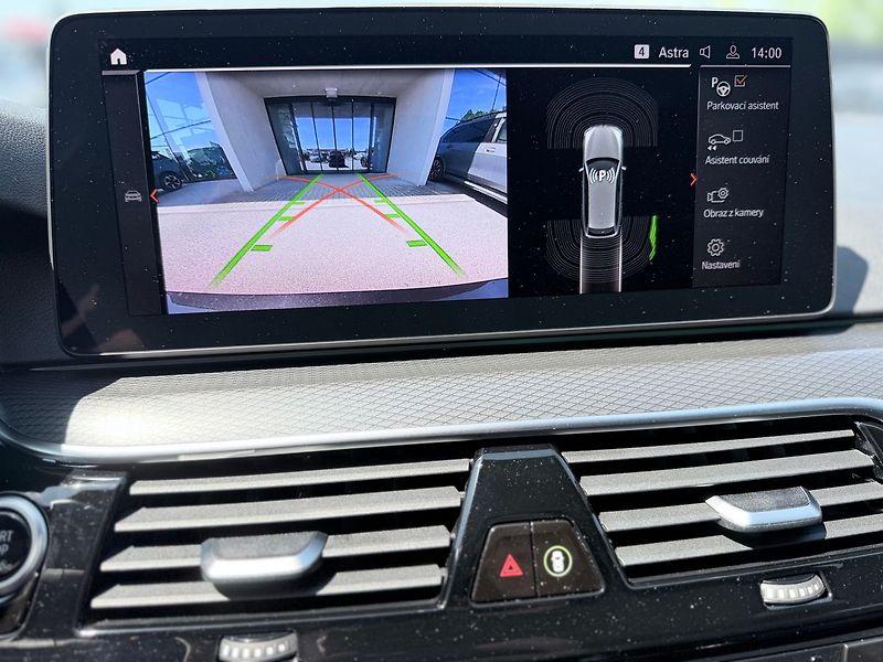 BMW Řada 5 530d Touring, Natáčecí náprava - fotka 22 z 26