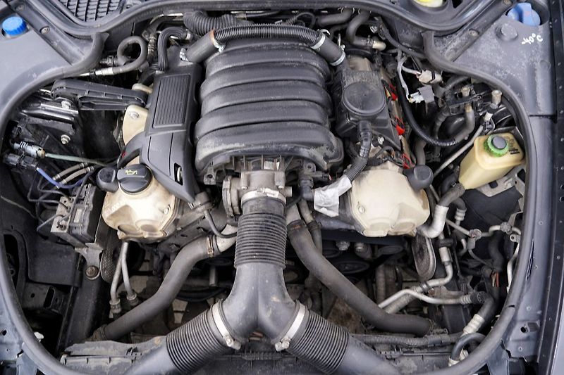 Porsche Panamera 3.6 V6/300PS/kůže/AT/xenony - fotka 10 z 37
