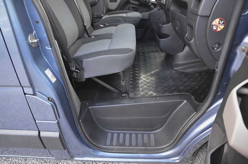 Renault Master (2015) 2.3 DCi 120kW L2H2 / KLIMA - fotka 16 z 29