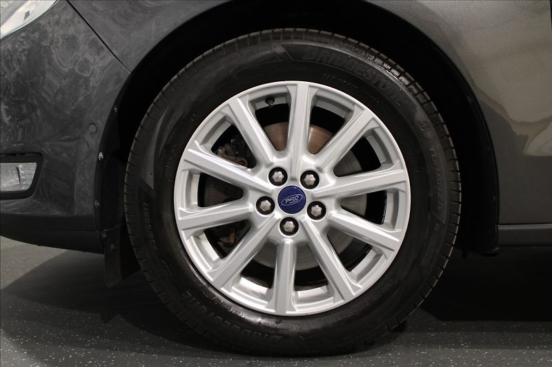 Ford Galaxy 2,0 TDCi 110kW Titanium 7 míst - fotka 37 z 38