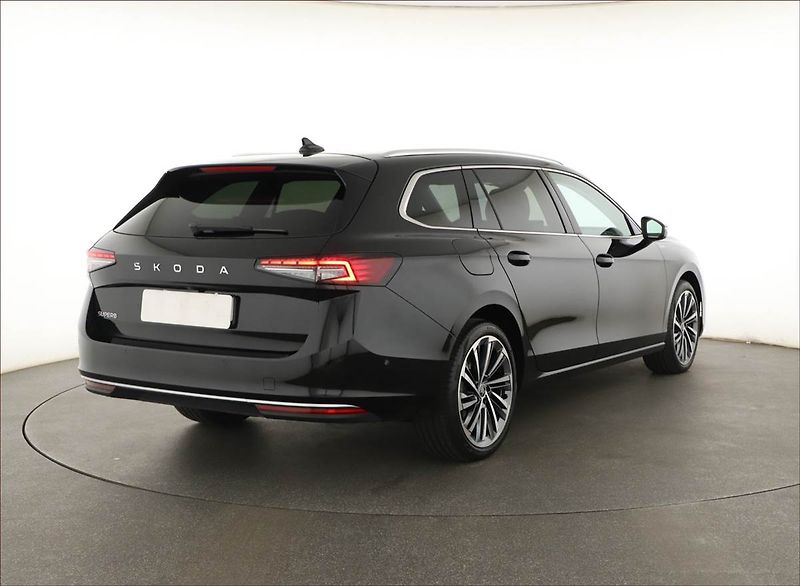 Škoda Superb (2025) 2.0 TSI - fotka 5 z 20