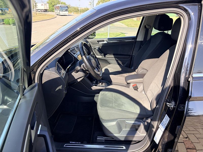 Volkswagen Tiguan 1.5TSI DSG MATRIX VIRTUAL - fotka 15 z 58