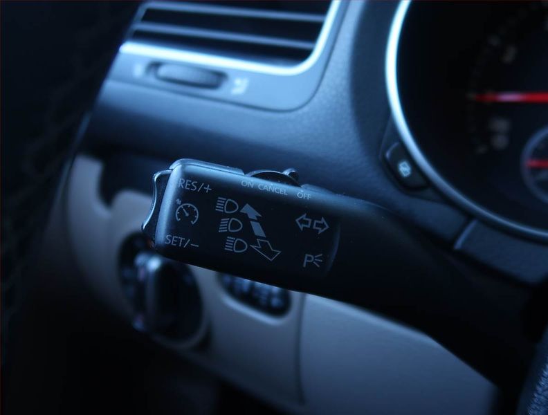 Volkswagen Golf (2010) 1.4 TSI, Tempomat - fotka 14 z 16