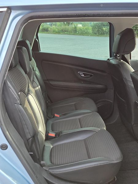 Renault Grand Scénic (2019) - fotka 7 z 13