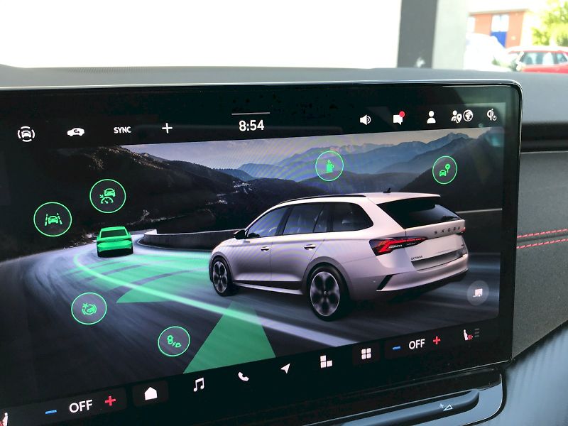 Škoda Octavia (2025) COMBI RS 2,0 TSI 195 KW 7-STUP - fotka 22 z 29