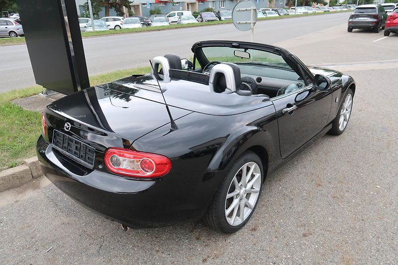 Mazda MX-5 (2010) 2,0G 118 kW Recaro, hardtop - fotka 29 z 32
