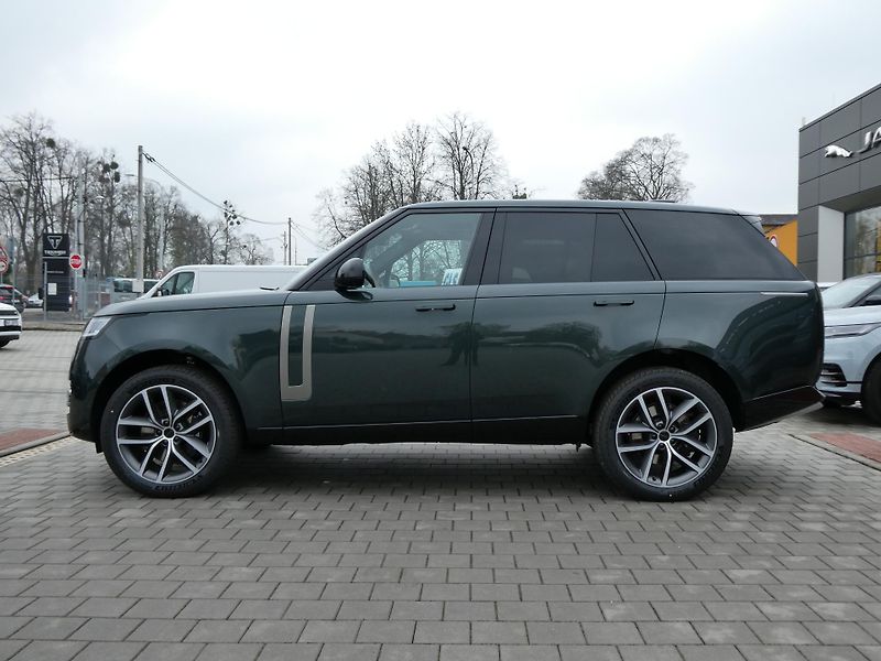 Land Rover Range Rover 4,4 Autobiography P530 - fotka 3 z 44