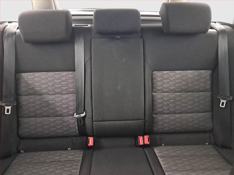 Škoda Octavia (2010) 1.4 TSI, Tempomat - fotka 10 z 16