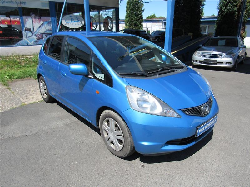 Honda Jazz 1,2 i-VTEC 66kW - fotka 3 z 25