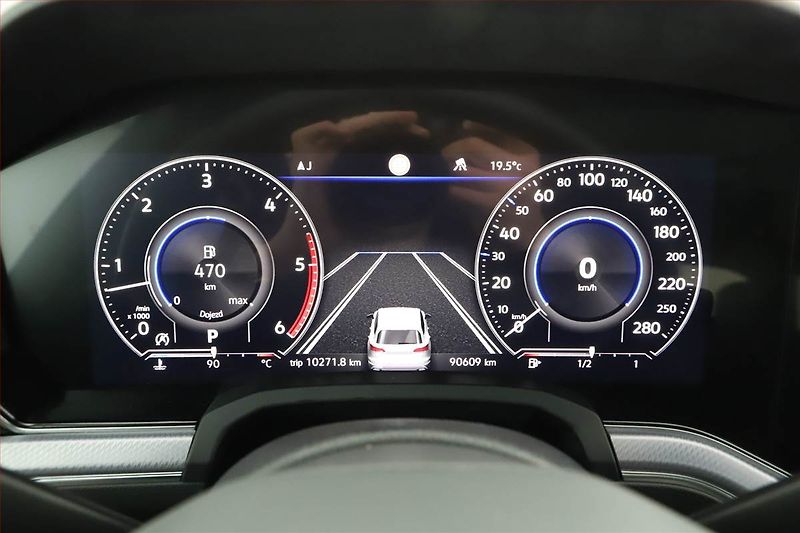 Volkswagen Touareg (2020) V8 TDI - fotka 8 z 23