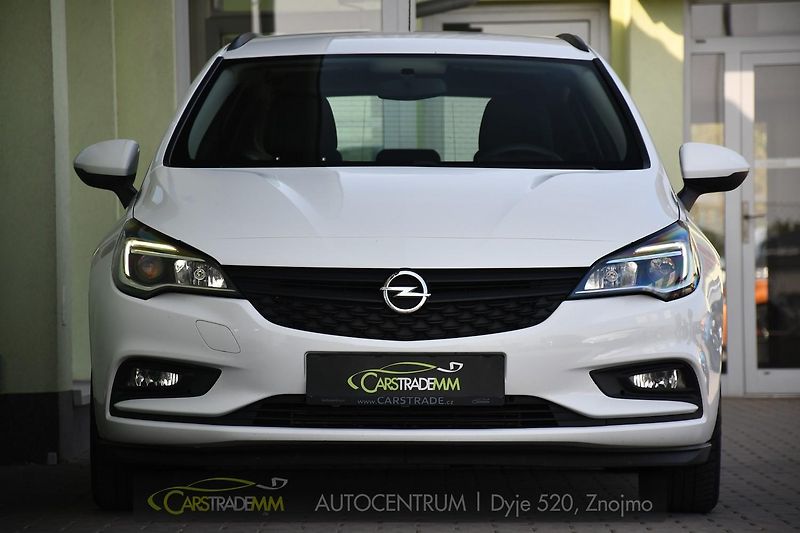 Opel Astra 1.6CDTi CARPLY NAVI - fotka 8 z 40