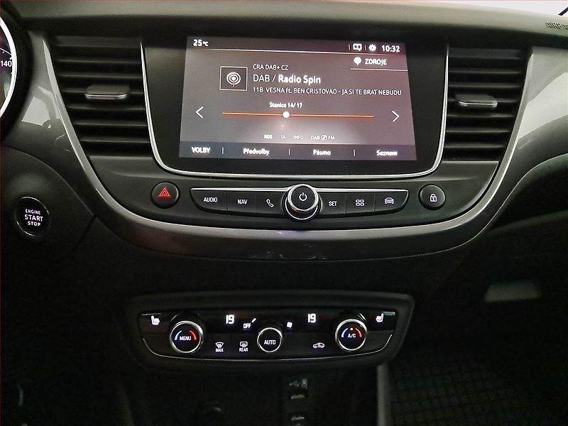 Opel Crossland X (2021) 1.2 Turbo, Automat, ČR,1.maj - fotka 12 z 17