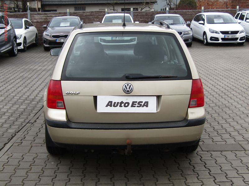 Volkswagen Golf (2003) 1.6 16V, ČR, AC, tažné - fotka 5 z 14