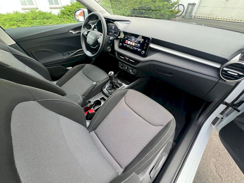 Škoda Fabia (2025) Selection 1.0MPi 59kW 5°manuál - fotka 20 z 28