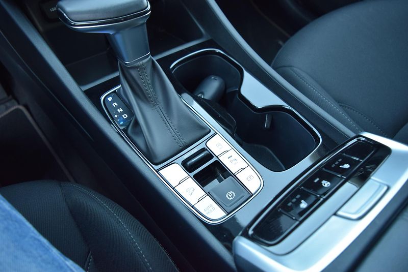 Hyundai Tucson (2024) 1.6T-GDi 110kw MHEV 48V STYLE  - fotka 23 z 47
