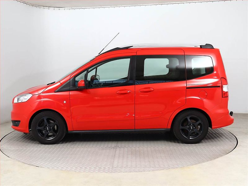 Ford Tourneo Courier (2017) Trend 1.0 EcoBoost, 5Míst, ČR - fotka 3 z 15