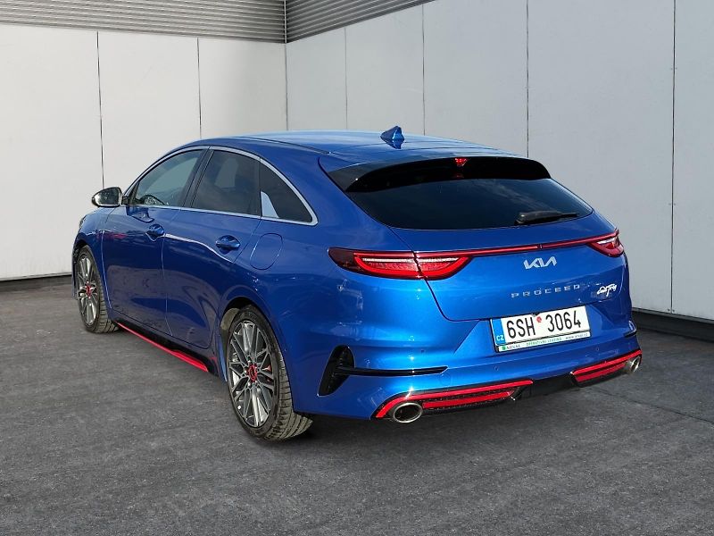 Kia ProCeed (2023) GT 1.6T-GDI 150kW CZ DPH - fotka 4 z 11