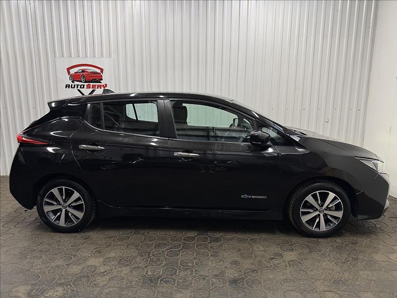 Nissan Leaf Electric drive 110kW Business - fotka 10 z 41