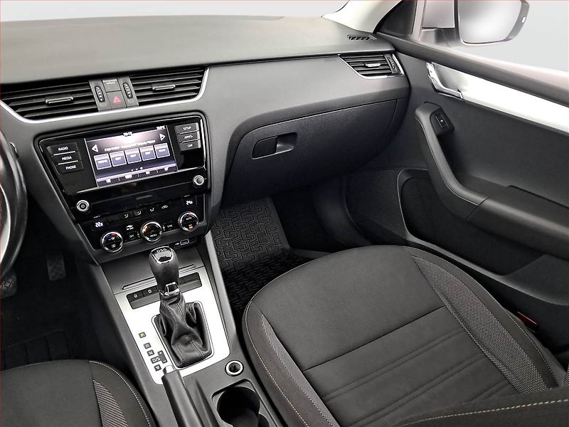 Škoda Octavia (2019) 1.5 TSI G-TEC, Automat - fotka 8 z 19