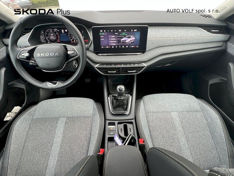 Škoda Octavia (2024) Top Selection 1.5TSi 110kW 6° - fotka 5 z 30