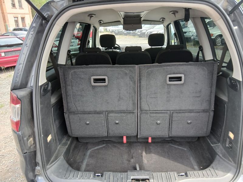 Ford Galaxy 2.0 TDCI, tažné, klima - fotka 30 z 35