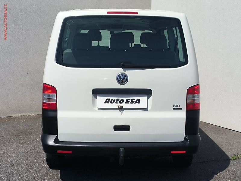 Volkswagen Transporter (2012) 2.0TDi 4x4 L2H1 9míst, TZ - fotka 5 z 17