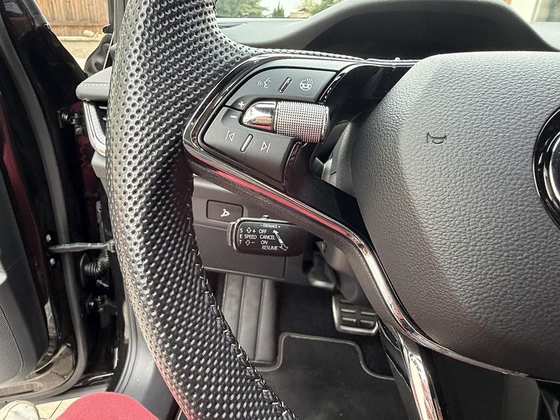 Škoda Enyaq (2022) Sportline, Matrix, TČ,el. kufr - fotka 15 z 15