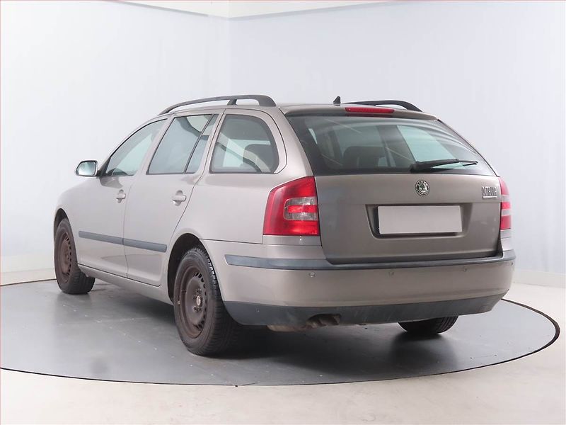 Škoda Octavia (2006) Ambiente 1.9 TDI, Eko.zaplacen - fotka 4 z 13