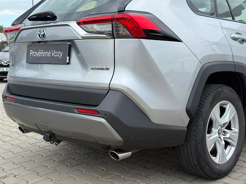 Toyota RAV4 2.5 HSD e-CVT AWD Comfort - fotka 28 z 28