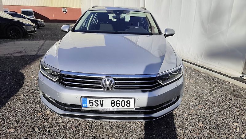 Volkswagen Passat (2019) Webasto-el.tažné-Matrix-Adapt. - fotka 2 z 37