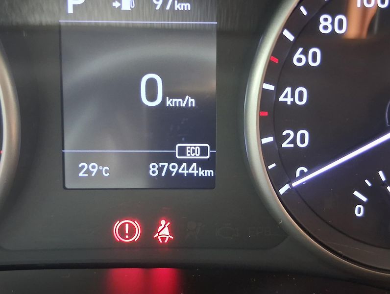 Hyundai i30 STYLE NAVI 1.4 T-GDi 103 kW - fotka 23 z 30
