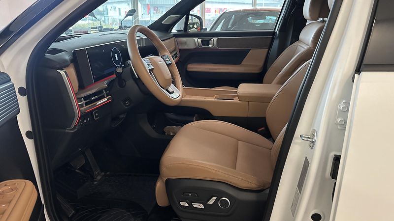Hyundai Santa Fe (2025) 1.6TGDI HEV 7S PREMIUM PNM - fotka 7 z 14