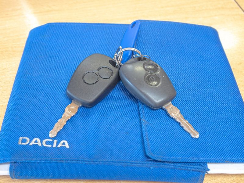 Dacia Dokker (2014) ČR 1.6i ROZVODY – 1 MAJITEL - fotka 39 z 39