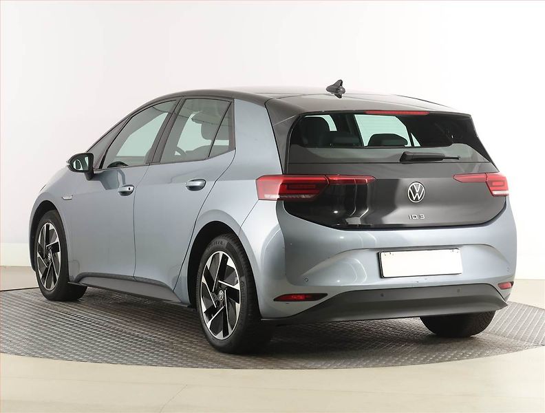 Volkswagen ID.3 (2020) Pro (62 kWh), SoH 90% - fotka 4 z 26