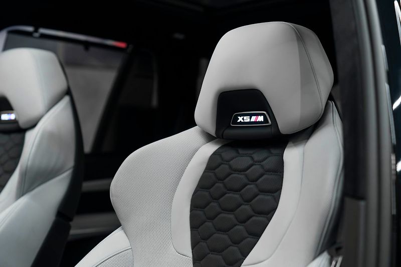 BMW X5 - fotka 19 z 26