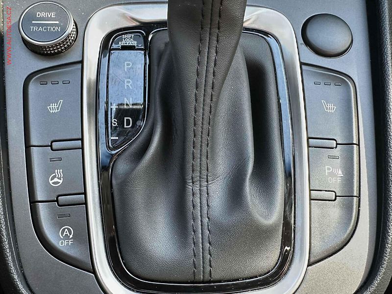 Hyundai Kona (2021) 1.0 T-GDi, ČR, Automat - fotka 16 z 19