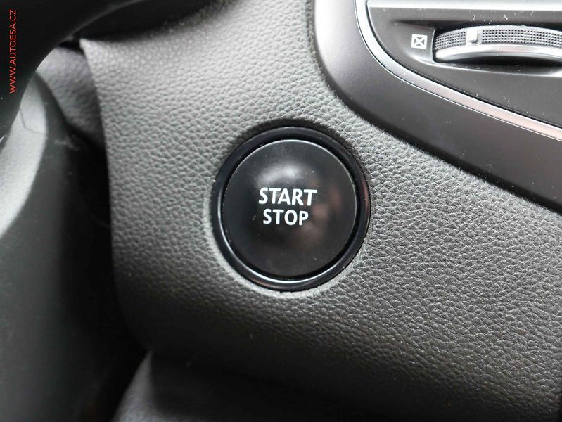 Renault Mégane (2019) 1.5 dCi, Navi - fotka 15 z 21