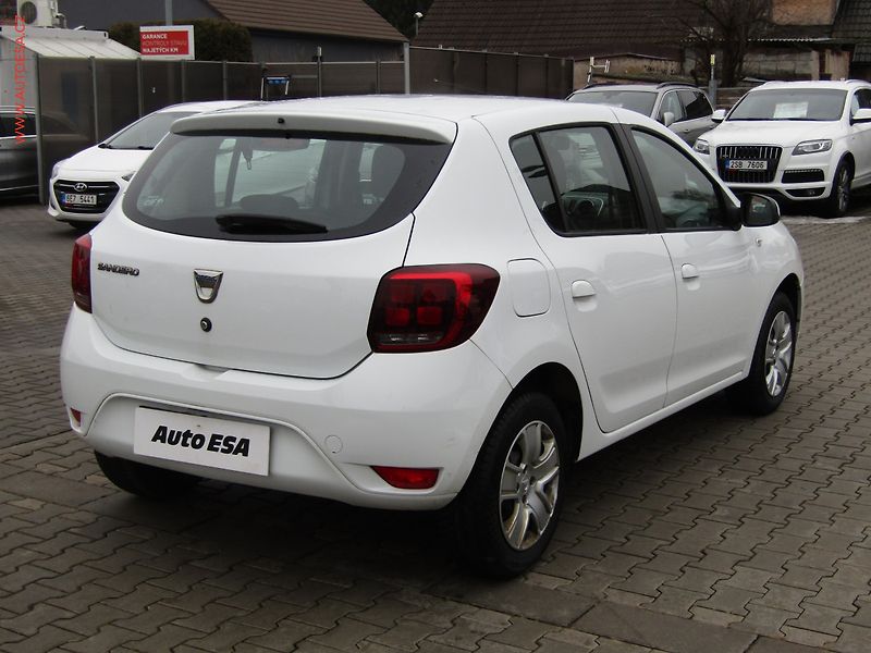 Dacia Sandero (2019) 1.0 SCe, ČR, AC, STK1/28 - fotka 4 z 13