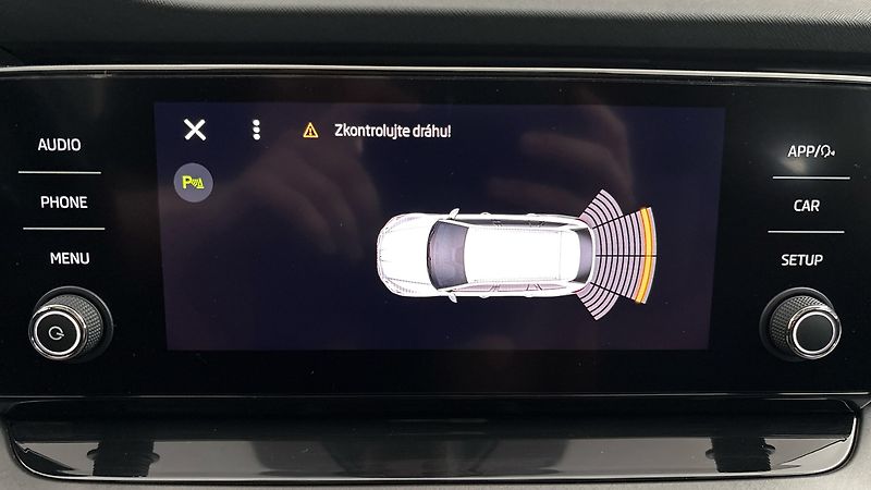 Škoda Octavia 2.0 TDI DSG Ambition Combi - fotka 12 z 25