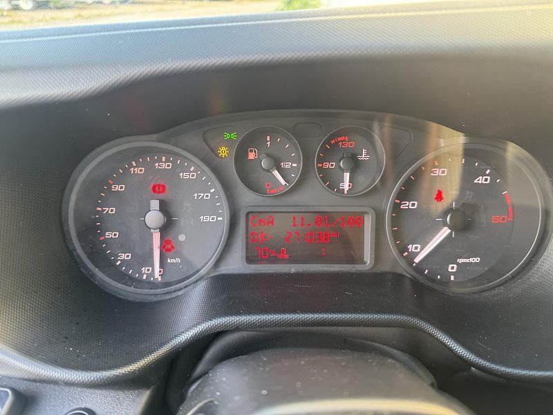 Iveco Daily (2021) IVECO Daily 35S16 - Euro6 - fotka 23 z 23