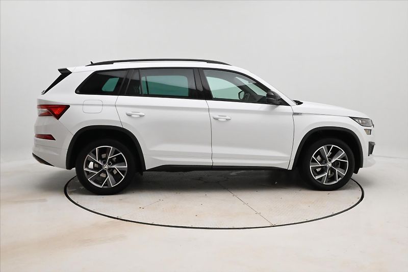 Škoda Kodiaq 1,5 TSI 110kW DSG Sportline 7/ - fotka 4 z 33